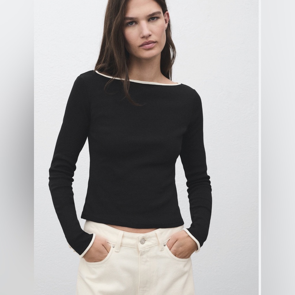 🌻 2/$10 H&M Black Long Sleeve Top with white trim size medium